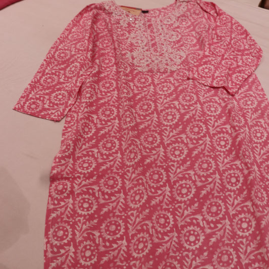 Kurti Set Pink With White Colour - Vaishali Silks
