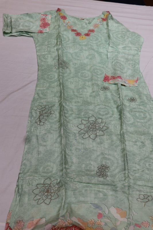 Kurtie Set Light  Green  Colour