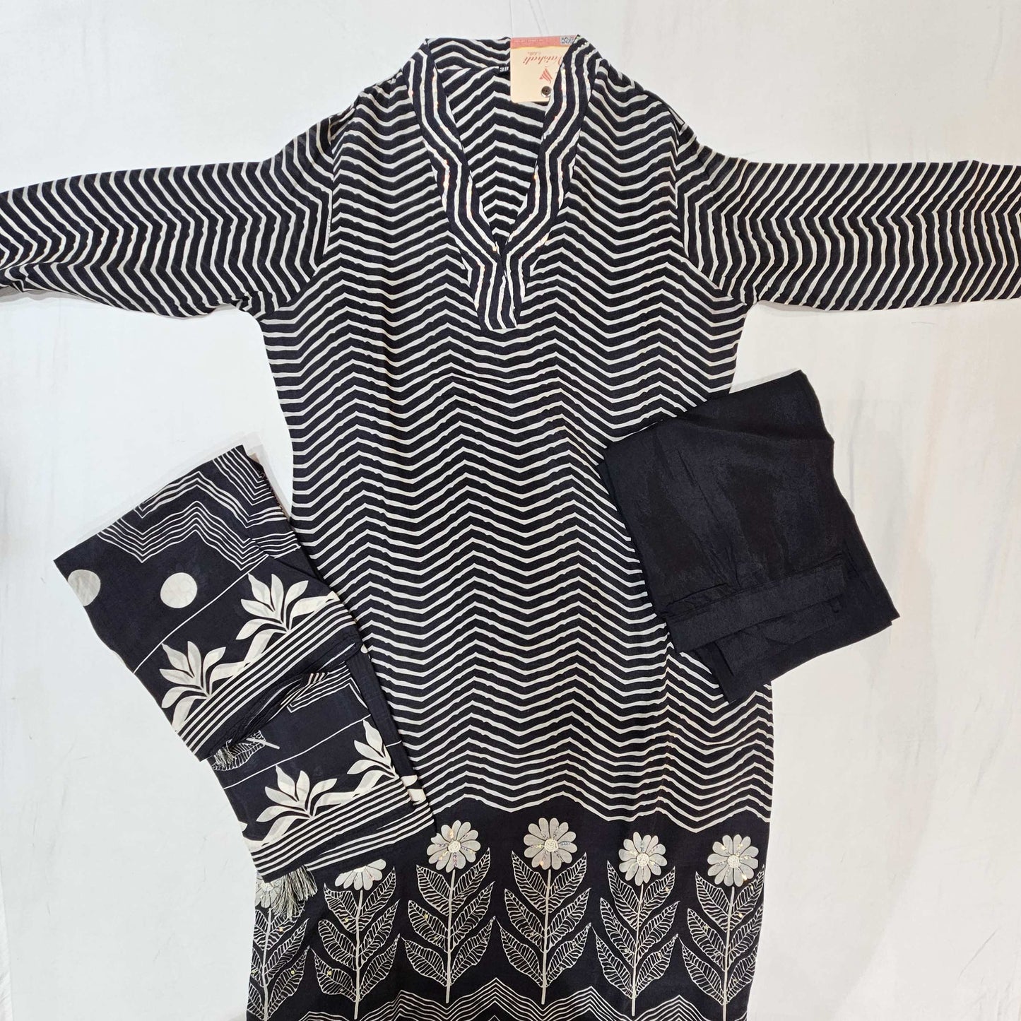 Muslin Black with White Kurtiset - Vaishali Silks