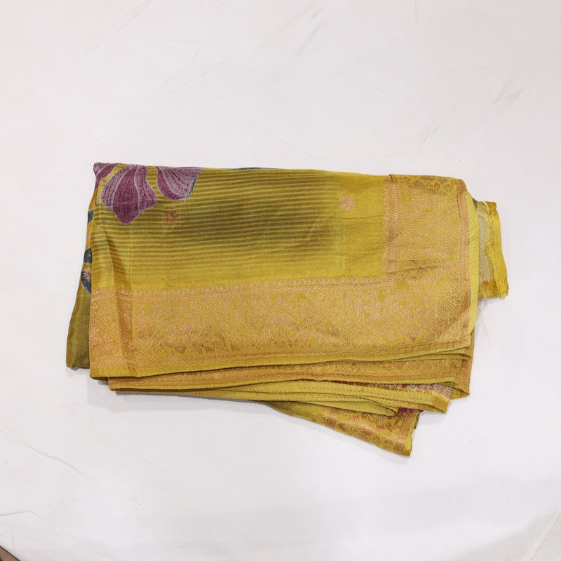 Banaras Yellow Kurtiset