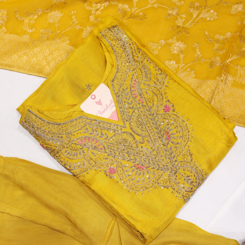 Banaras Yellow Kurtiset