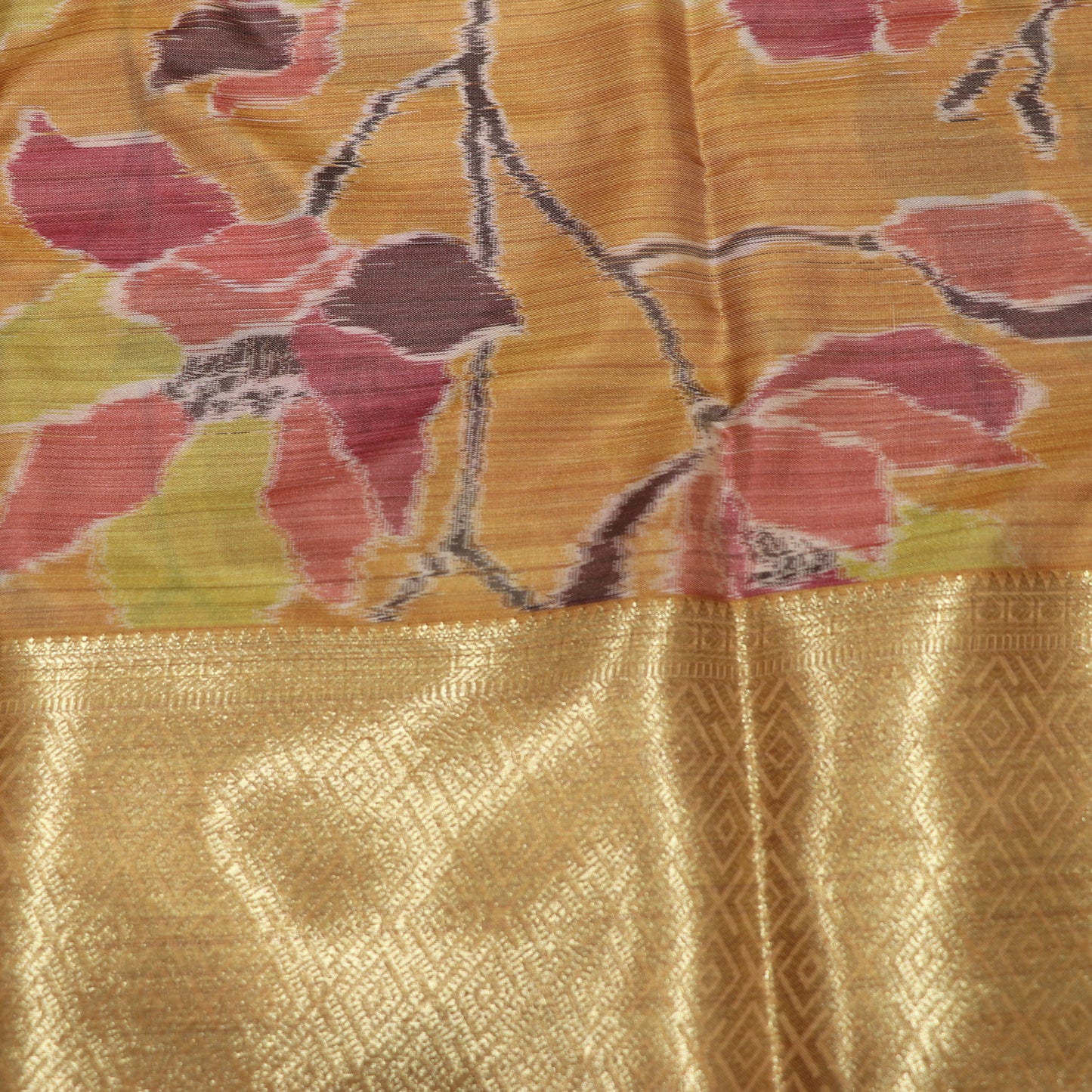 Pure Printed Silk Saree Yellow Colour - Vaishali Silks
