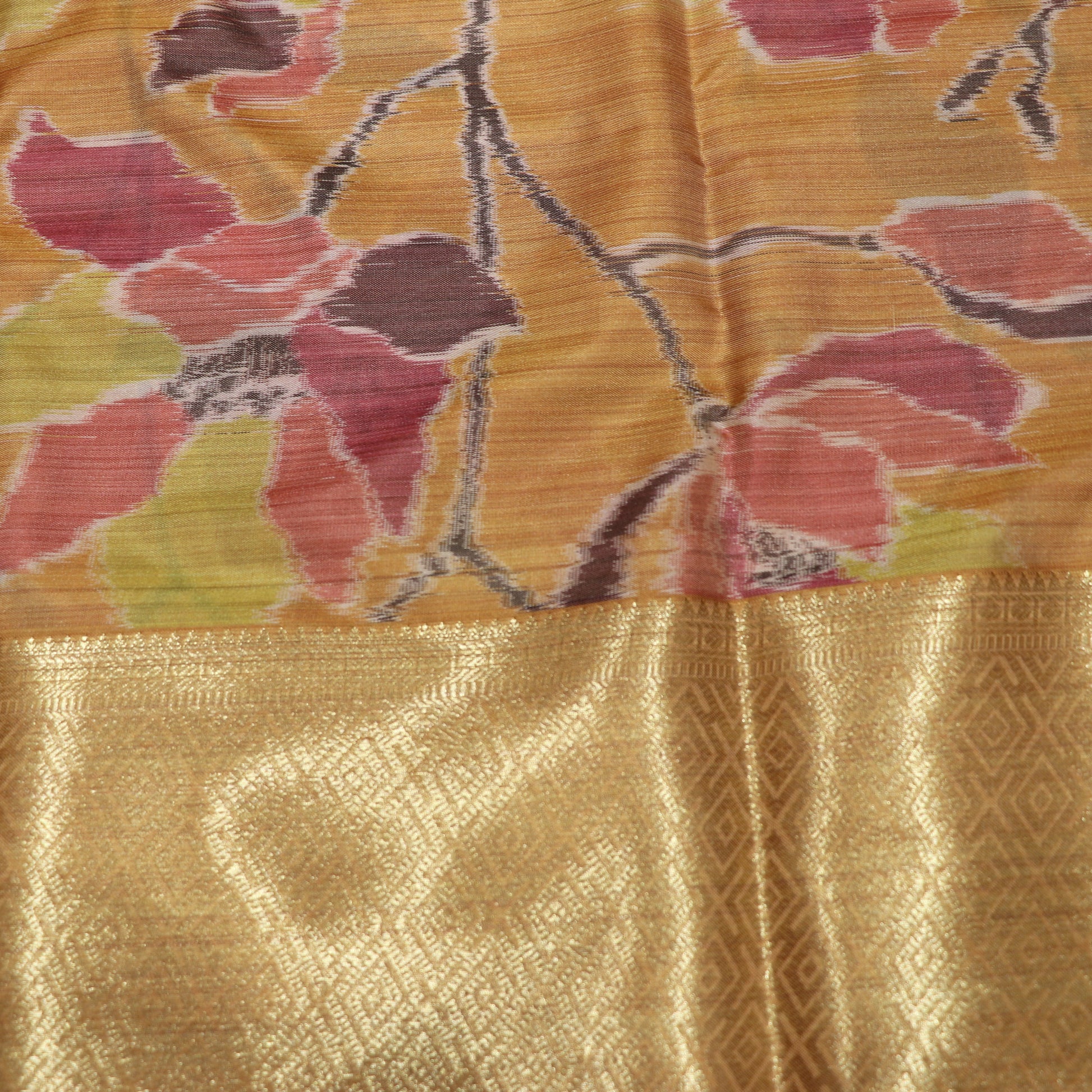 Pure Printed Silk Saree Yellow Colour - Vaishali Silks