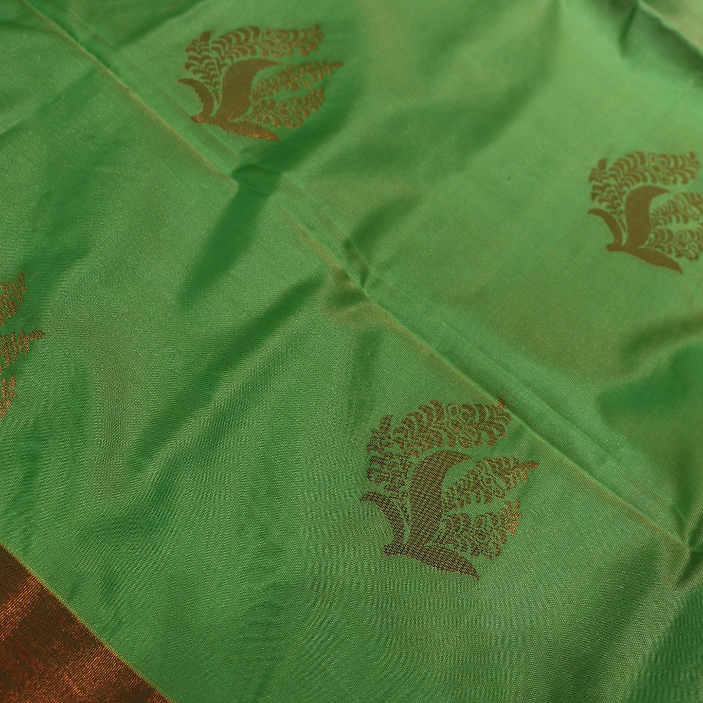 Semi Soft Silk   Parrot  Green  with  Tomato  Red - Vaishali Silks
