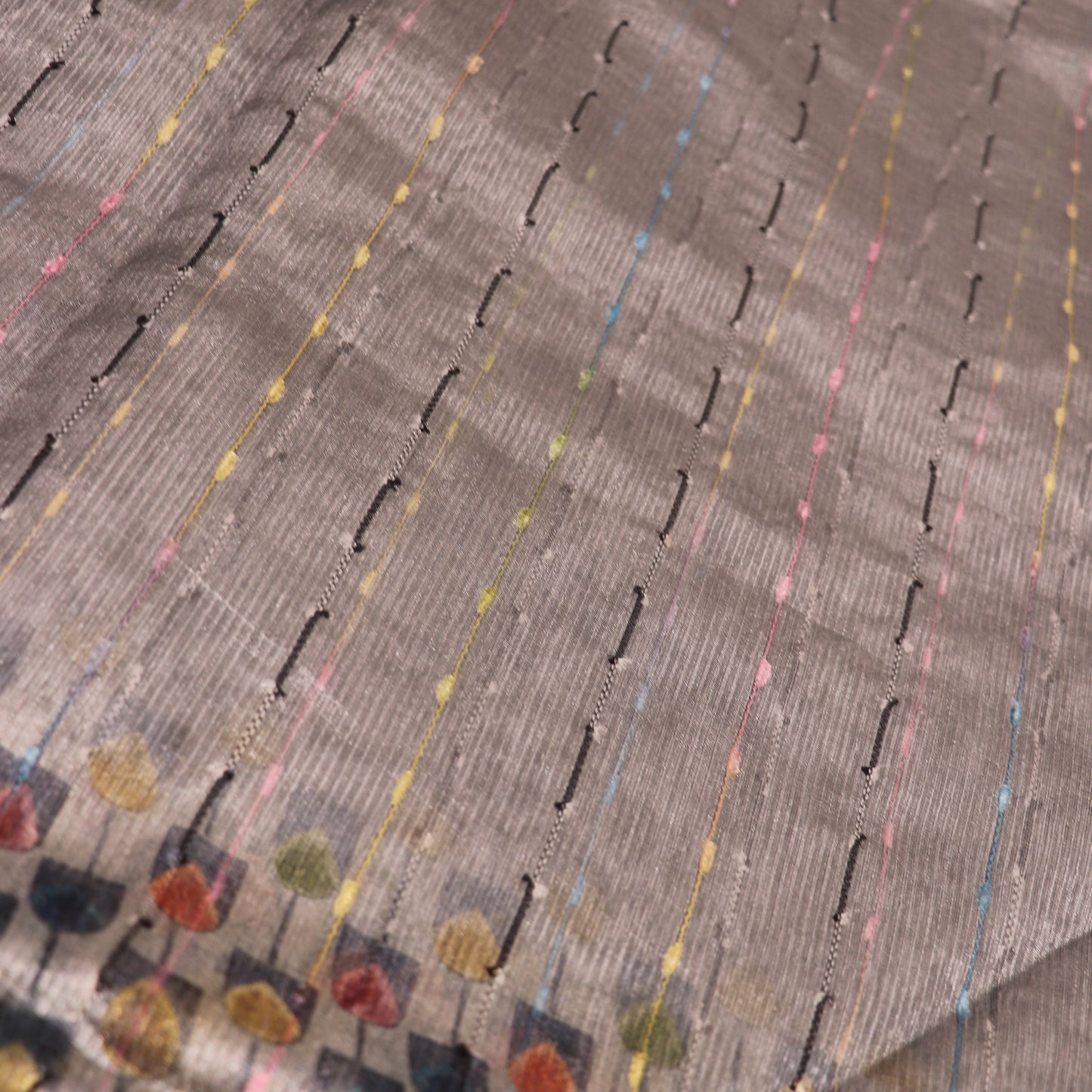 Fancy  Saree  Grey Colour - Vaishali Silks