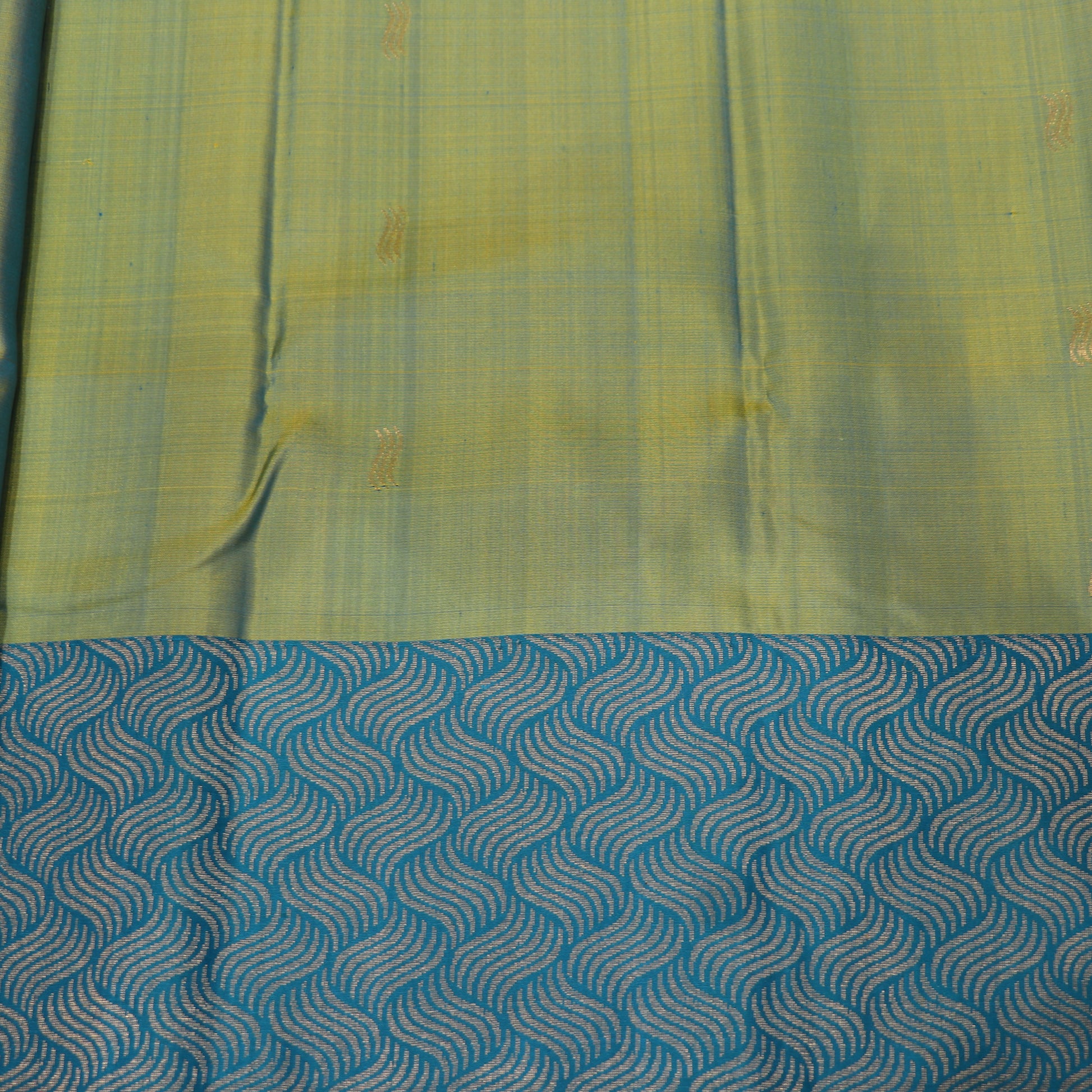 pure Silk Saree Green  with Blue Colour - Vaishali Silks