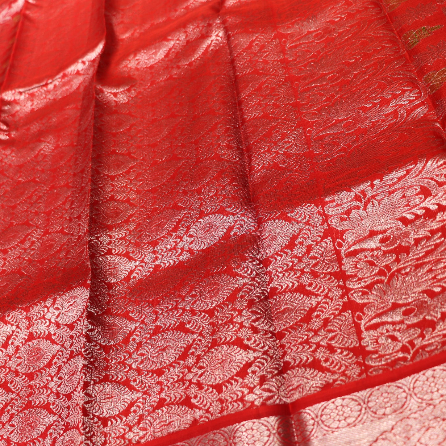 Pure Silk Saree  Green with Red  colour - Vaishali Silks