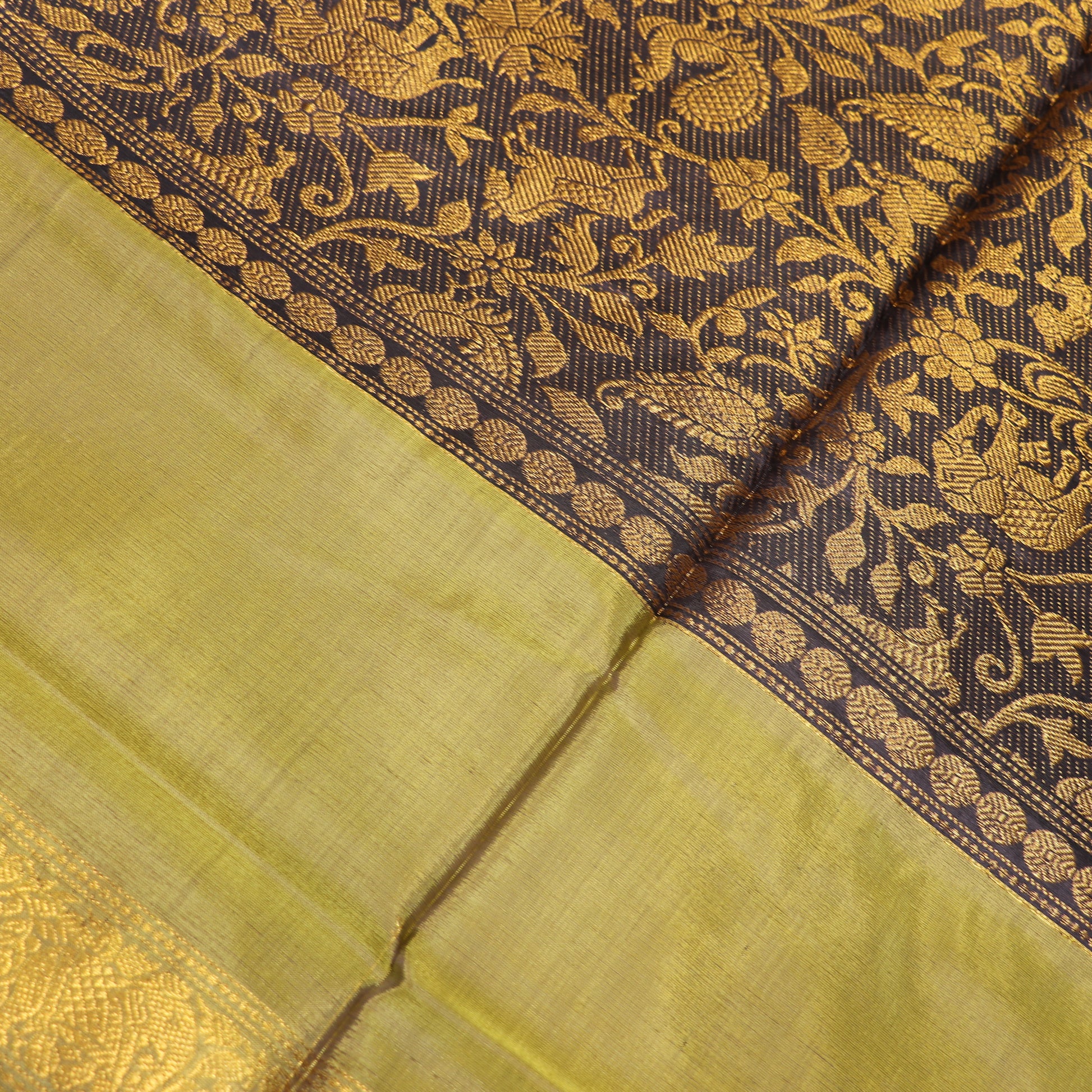Banana Silk  Saree (WITH OUTBLOUSE) Black  With  Green - Vaishali Silks
