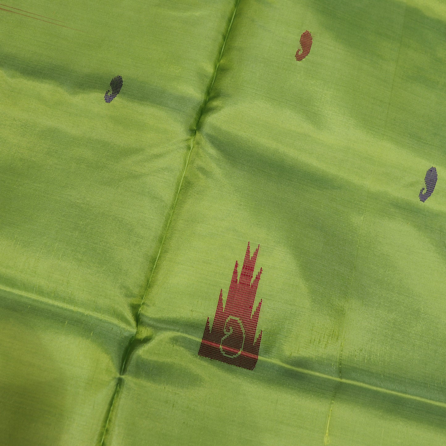 Banana Silk  Saree Red With Green - Vaishali Silks