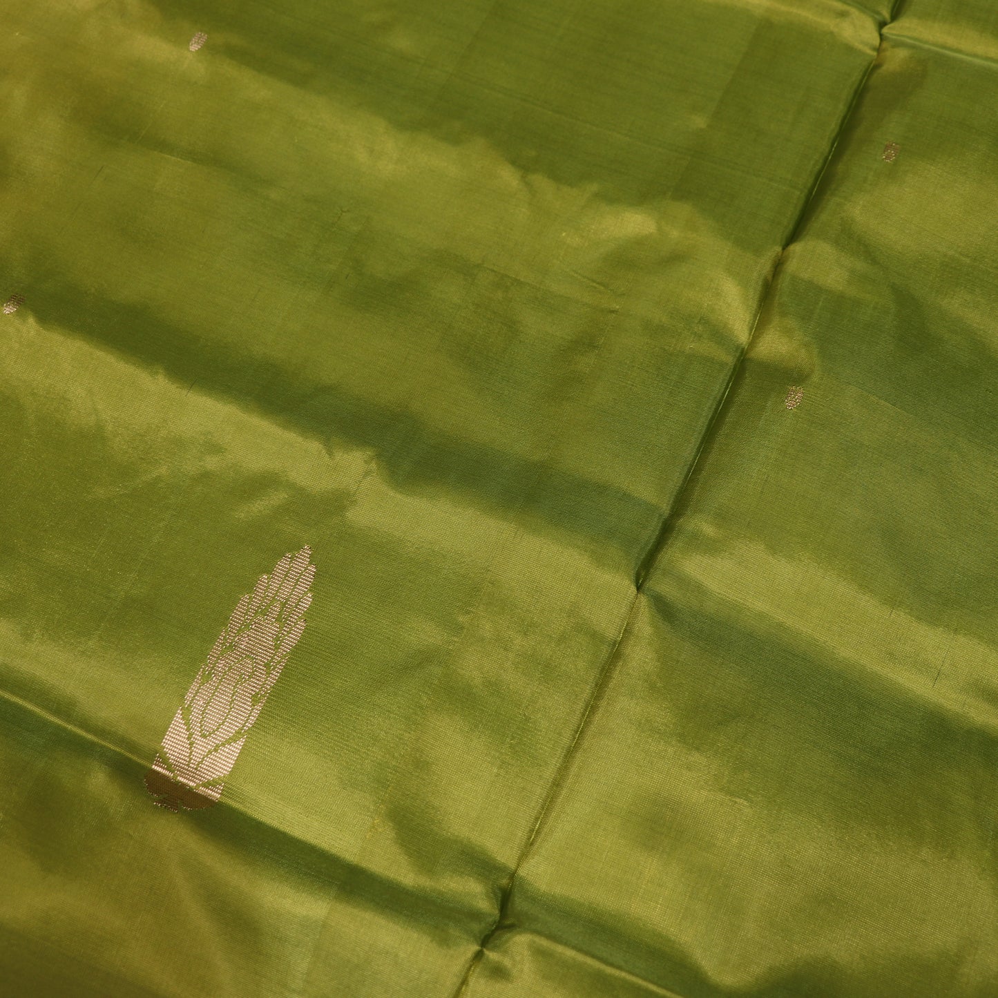 Banana Silk  Saree Peach  With Green - Vaishali Silks