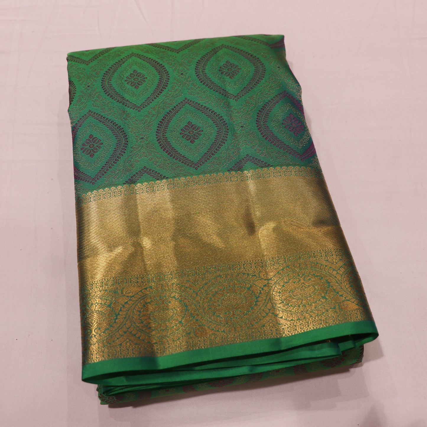 Pure Silk Saree Green  Colour - Vaishali Silks