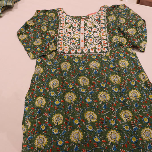 Cotton Kurti Dark  Green Colour - Vaishali Silks