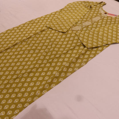 Kurti Set Olive  Green Colour - Vaishali Silks