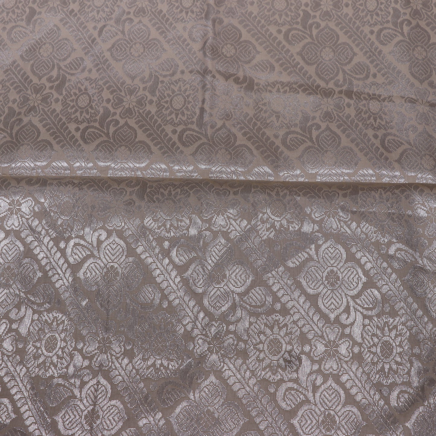 Semi Silk Saree ligth Green  Colour - Vaishali Silks