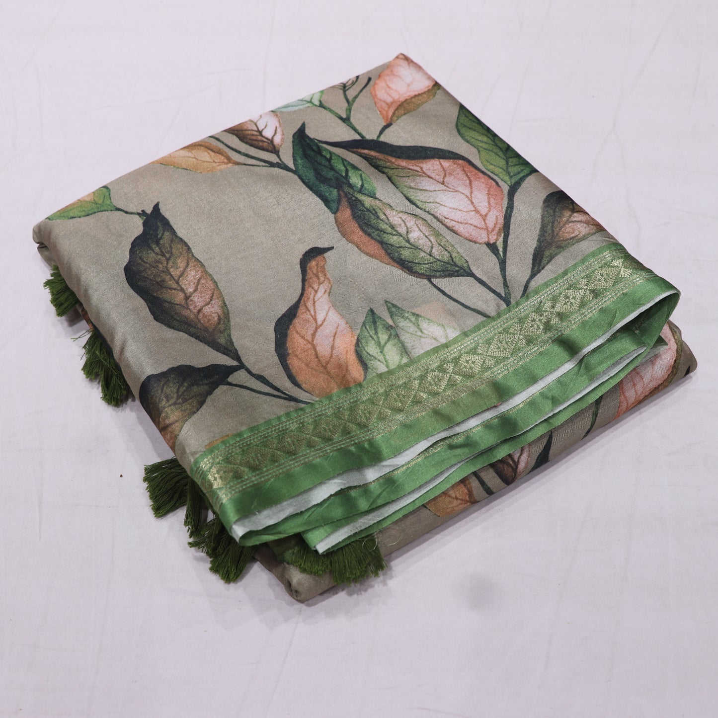 Fancy  Saree  Green  Colour - Vaishali Silks