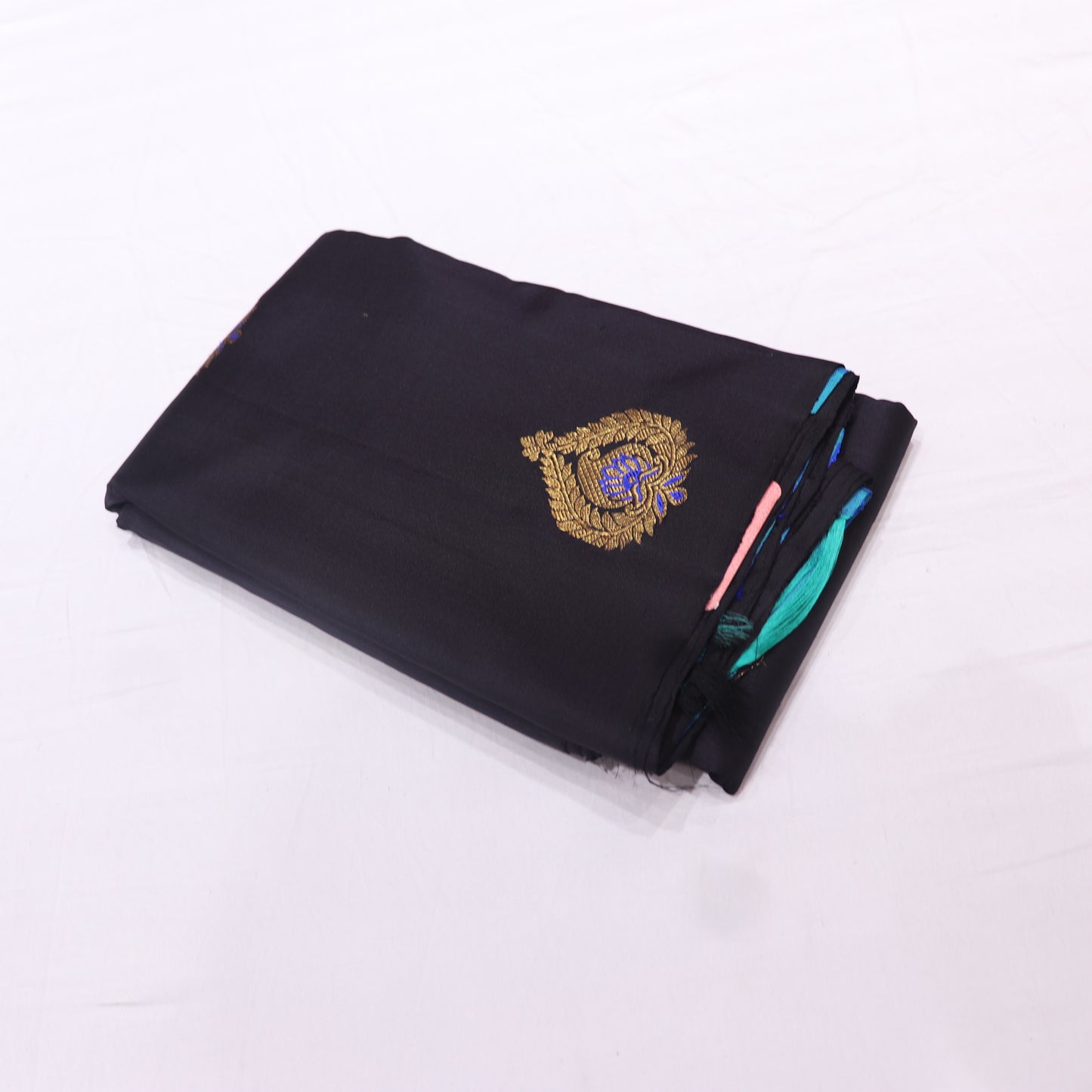Pure silk   Black  with Blue Colour - Vaishali Silks
