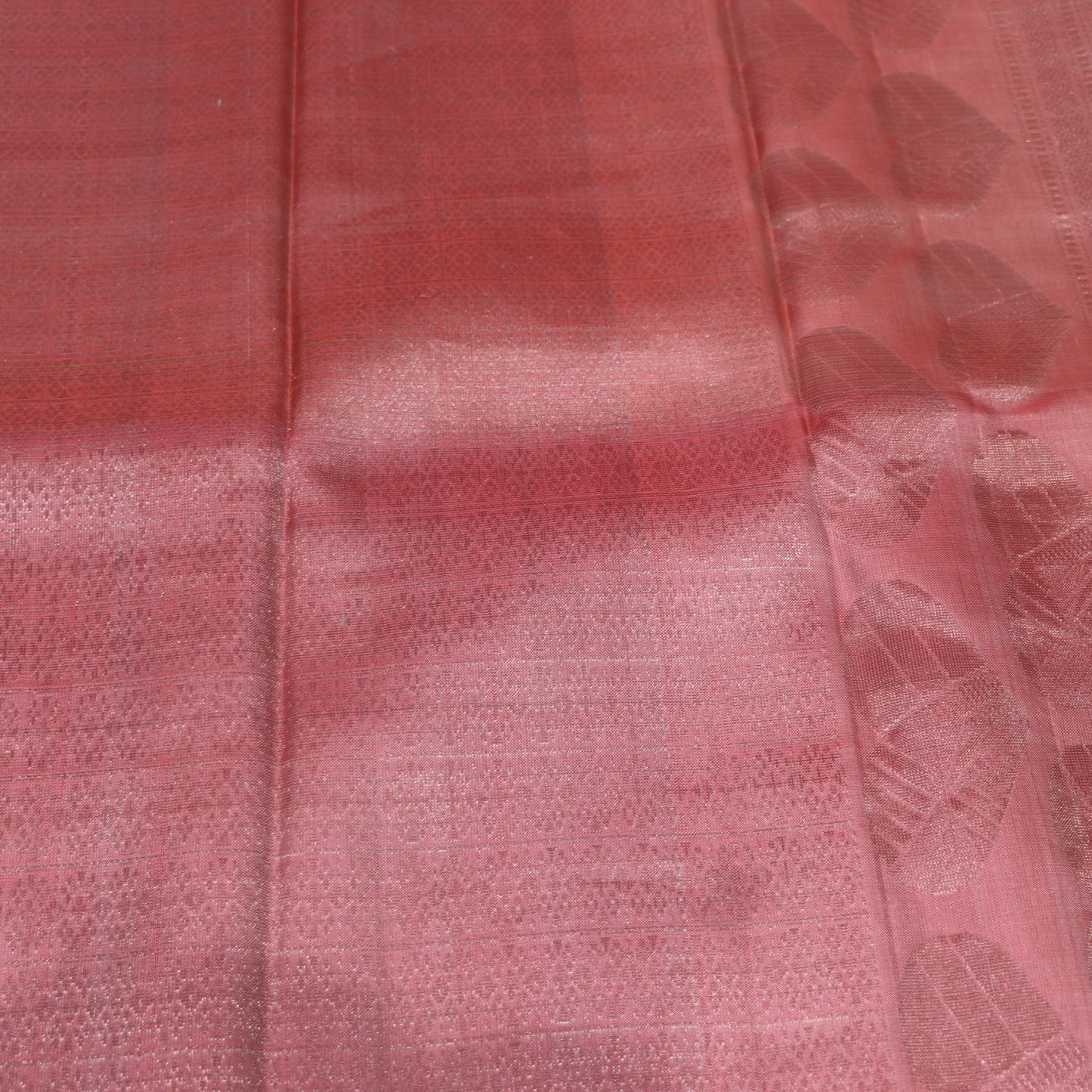 Pure Silk  Saree Green With  Peach Colour - Vaishali Silks