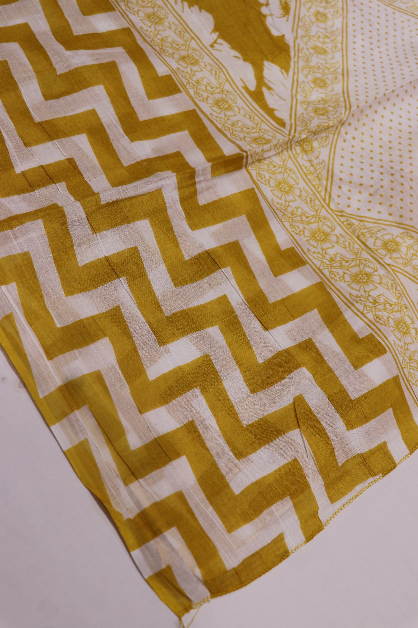 Kurtie Set  Mustered Colour