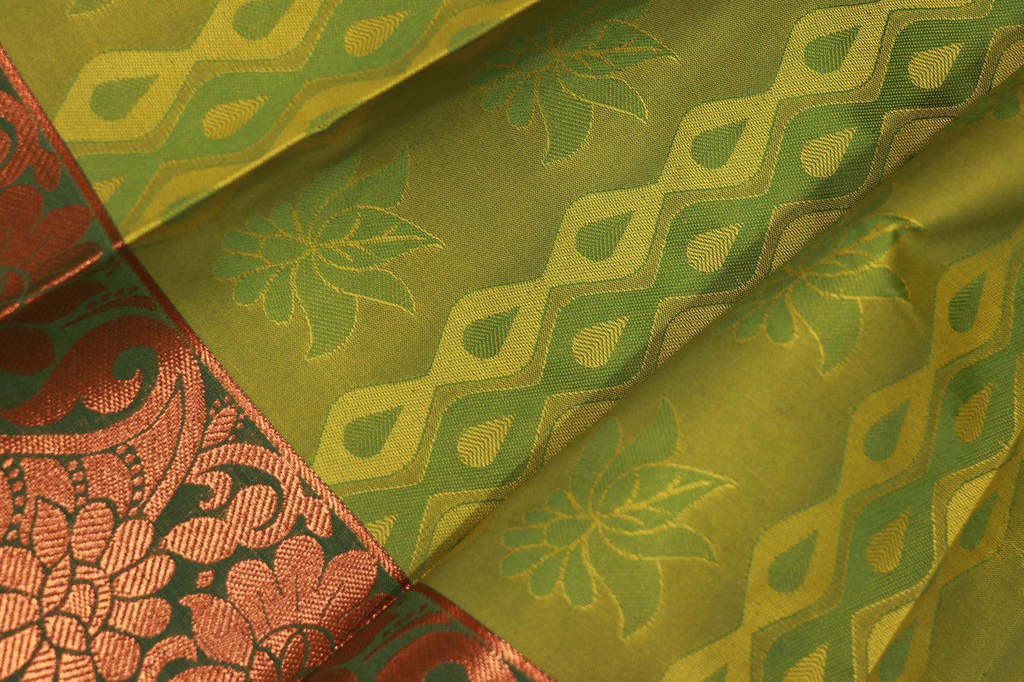 Semi  Silk Green With Pink