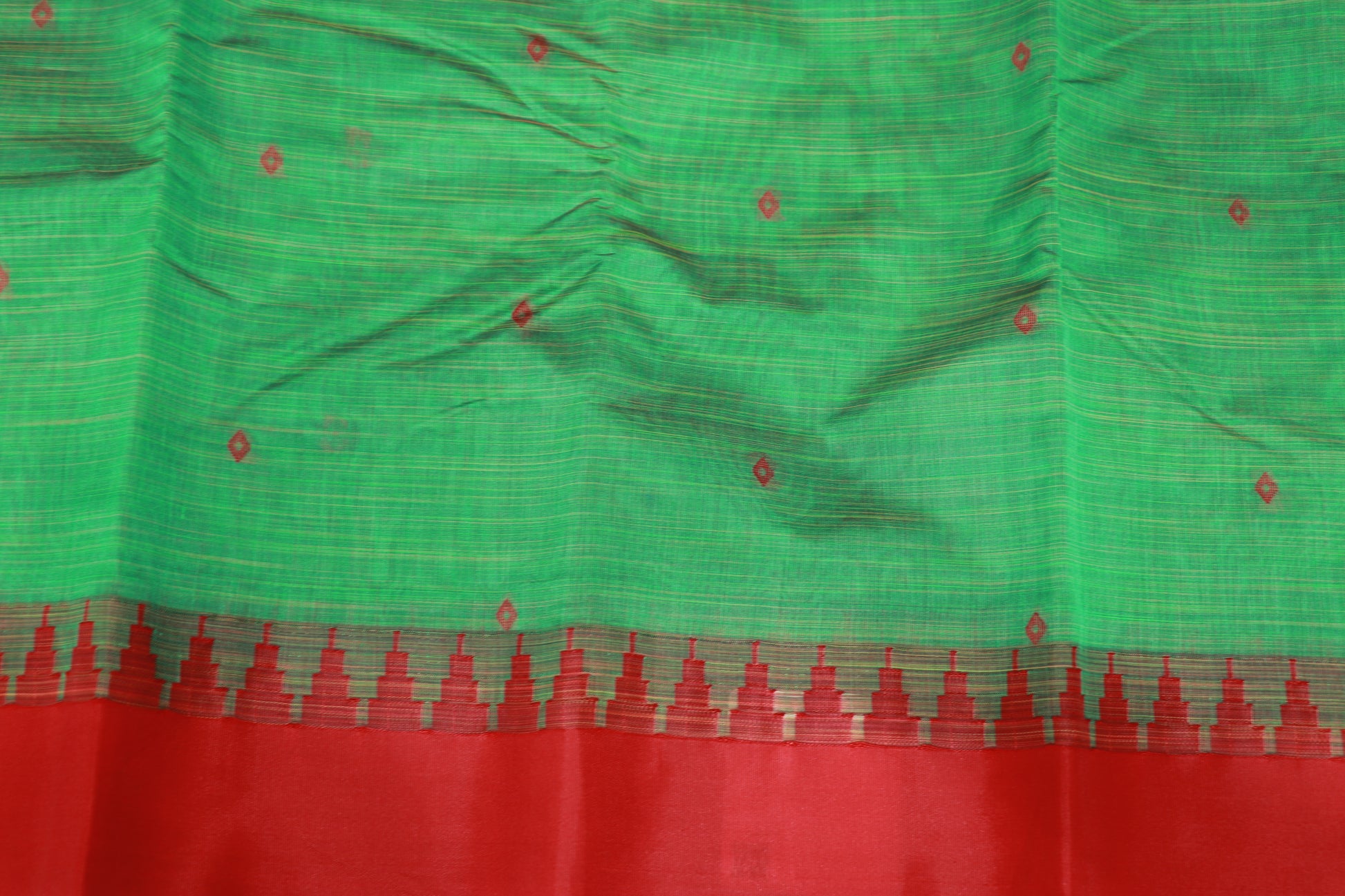 Cotton Saree  Green With Rad Colour - Vaishali Silks