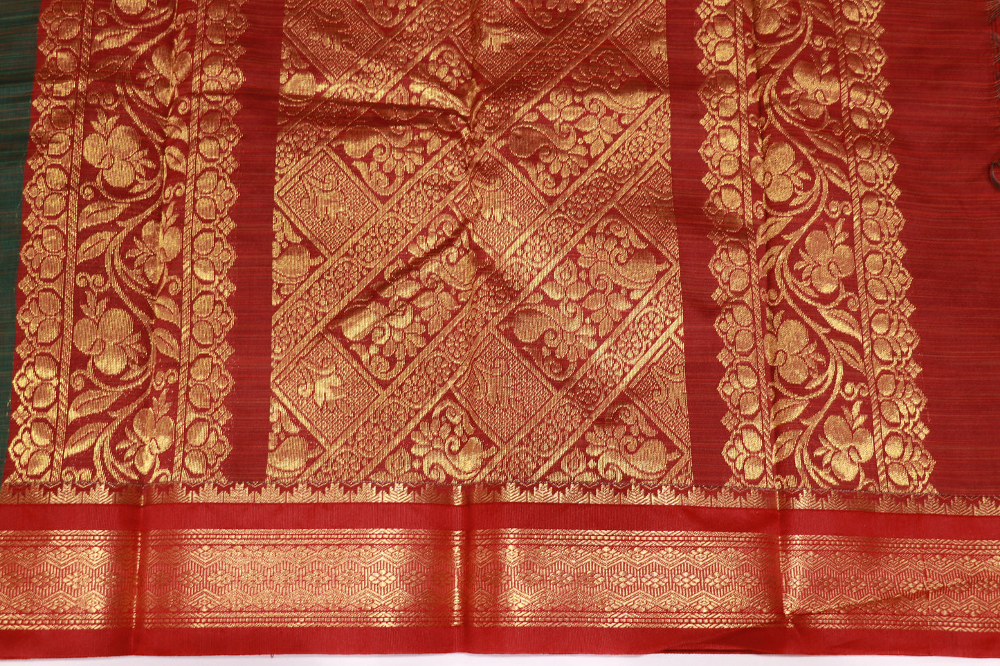 Cotton Saree Green  With red Colour - Vaishali Silks