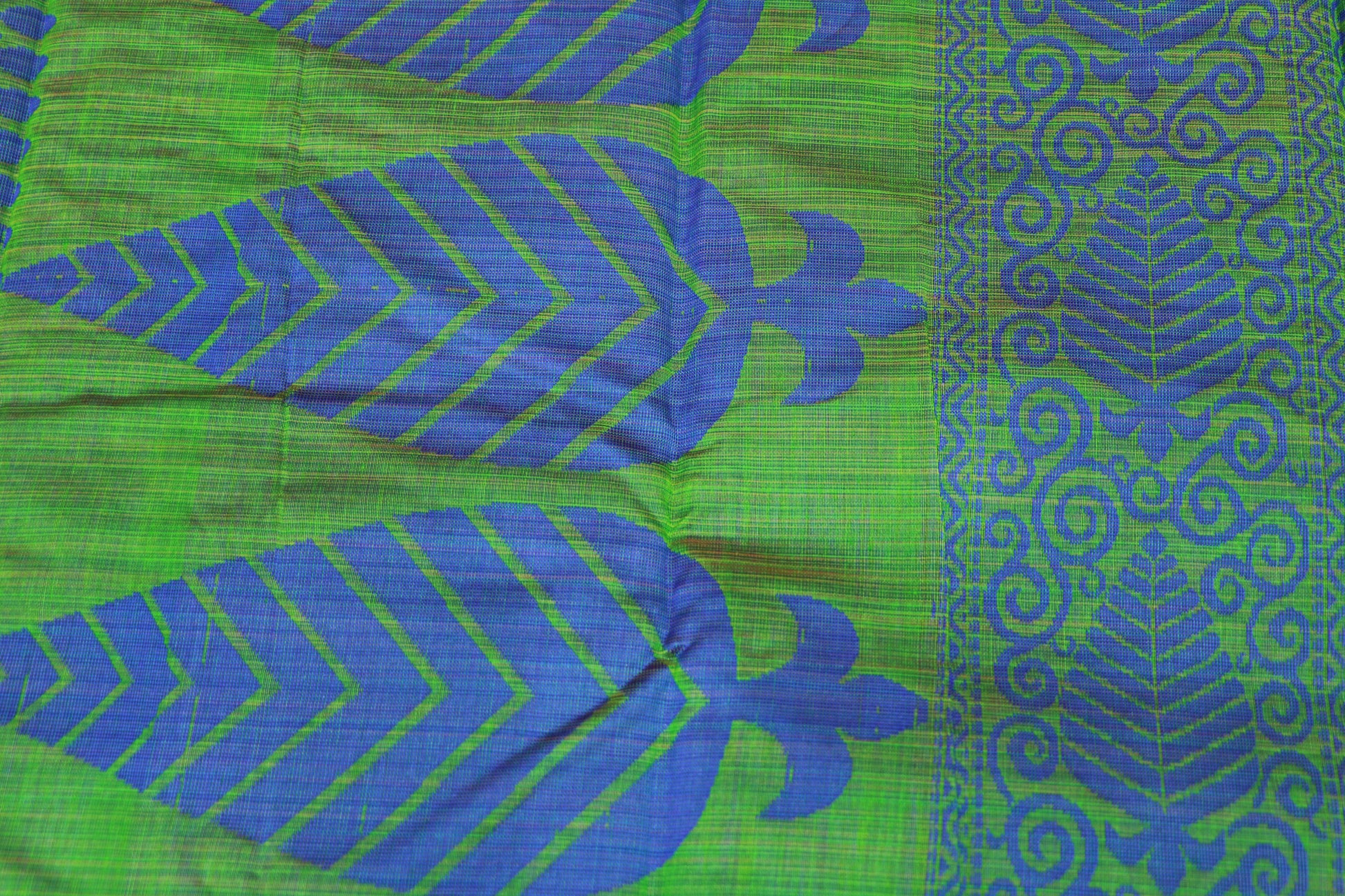 Silk Cotton Saree Parrot  Green With Blue  Colour - Vaishali Silks
