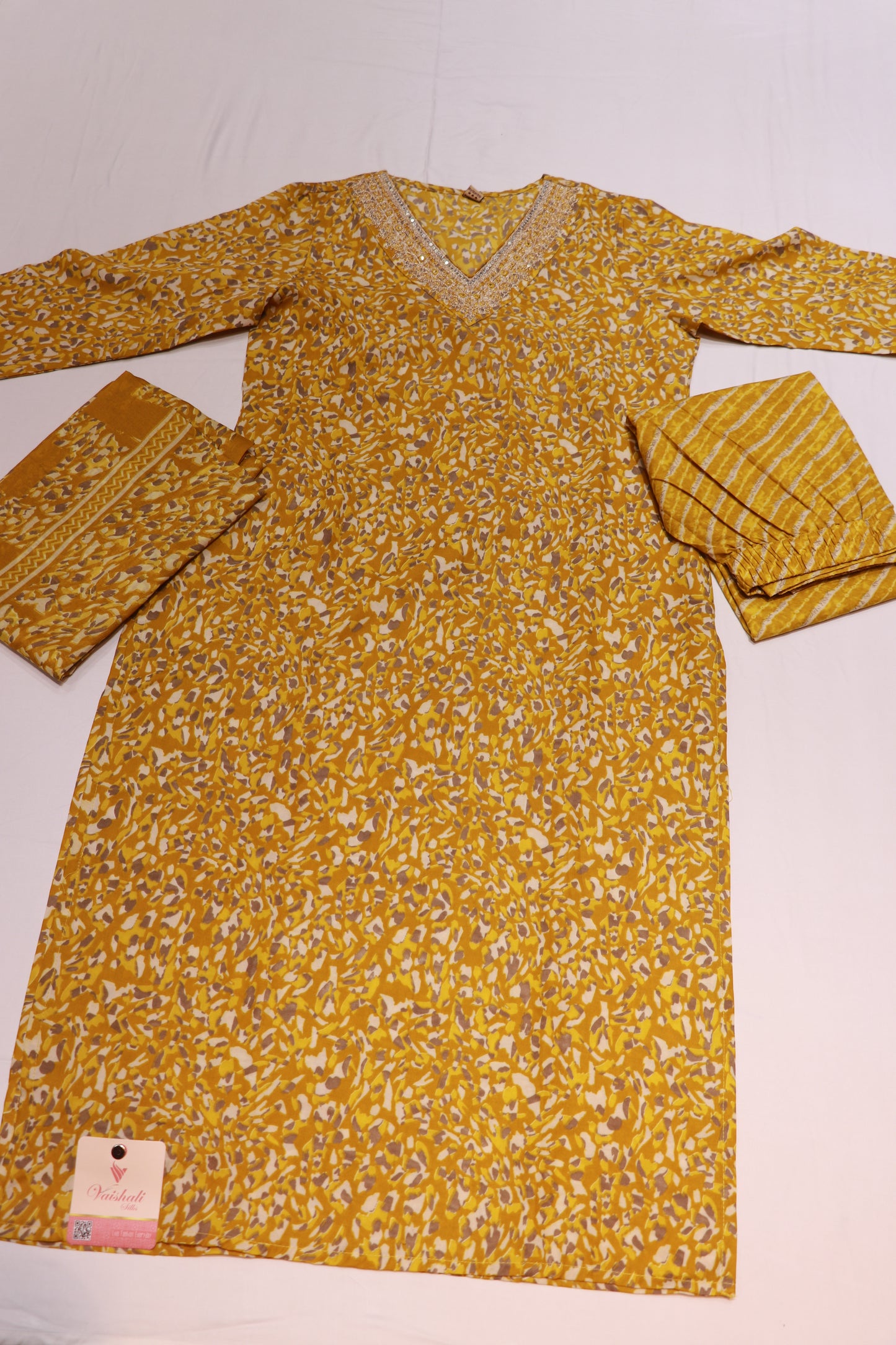 Maslin Masted colour   Kurthi set