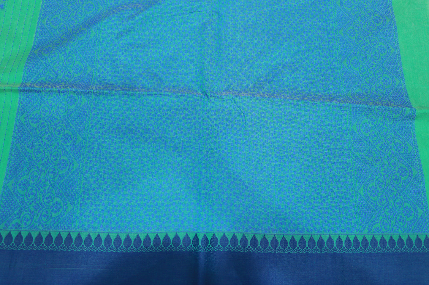 Silk  Cotton  SAree  Green  With Blue Colour