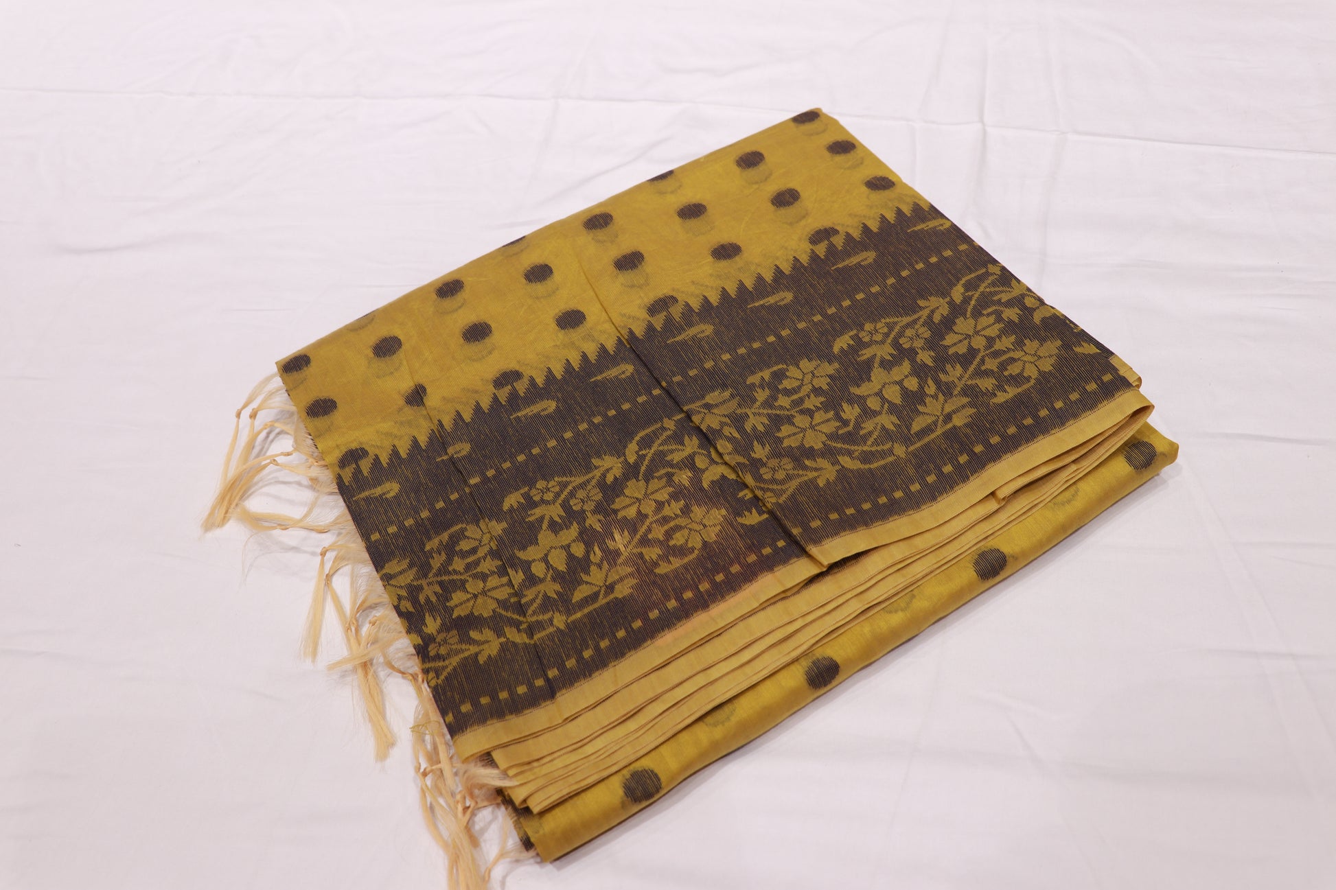Silk Cotton Saree light Yellow colour - Vaishali Silks