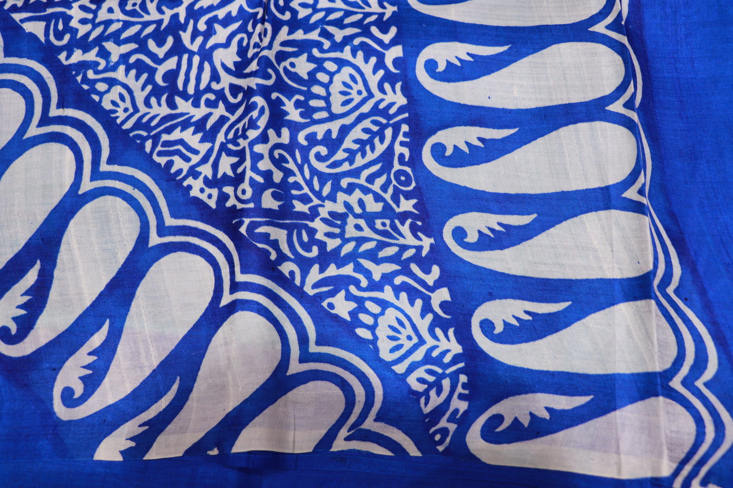 Pure Tassuer Saree Green With Blue - Vaishali Silks