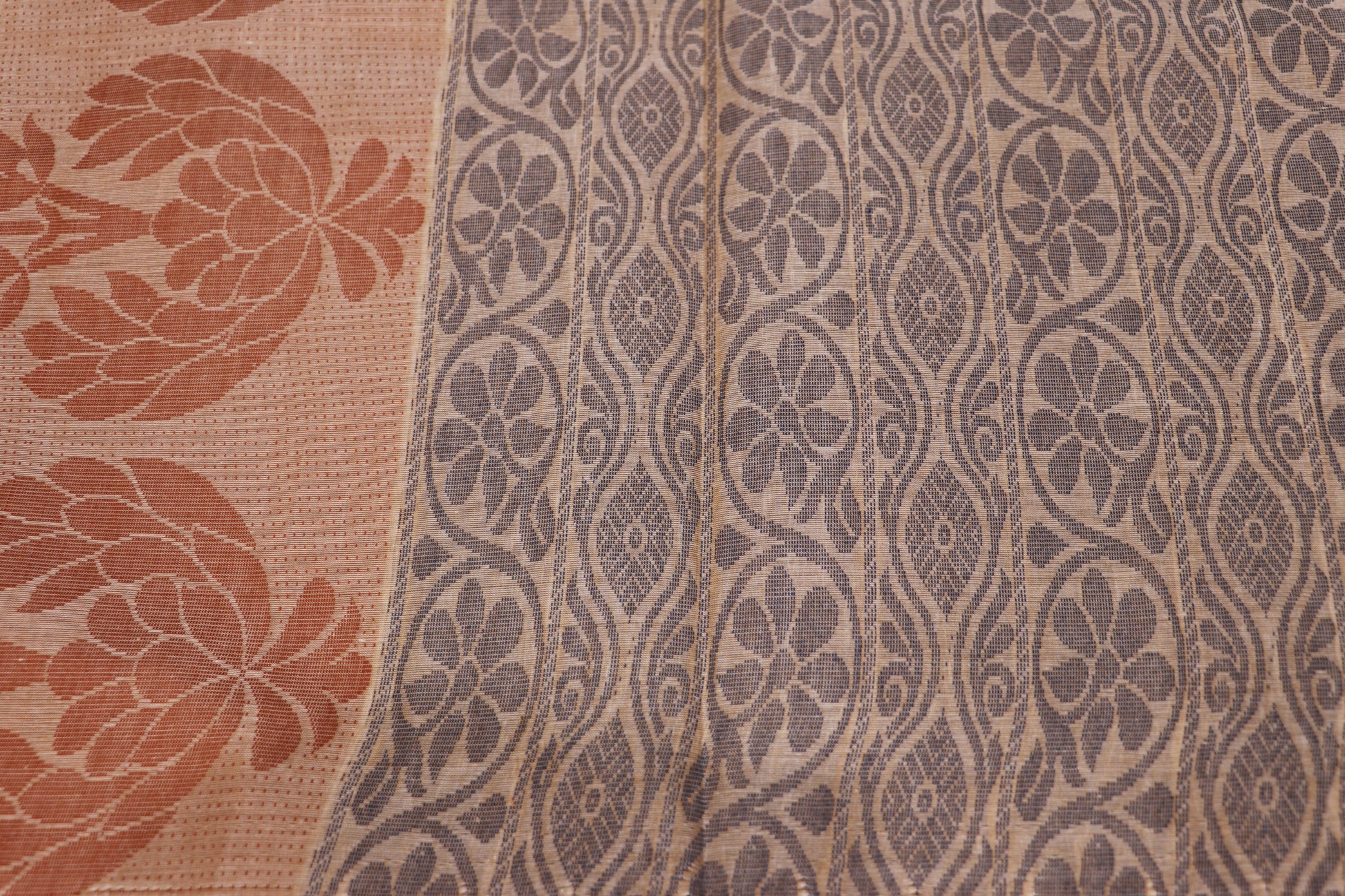 Cotton  Saree Sandol  Colour - Vaishali Silks