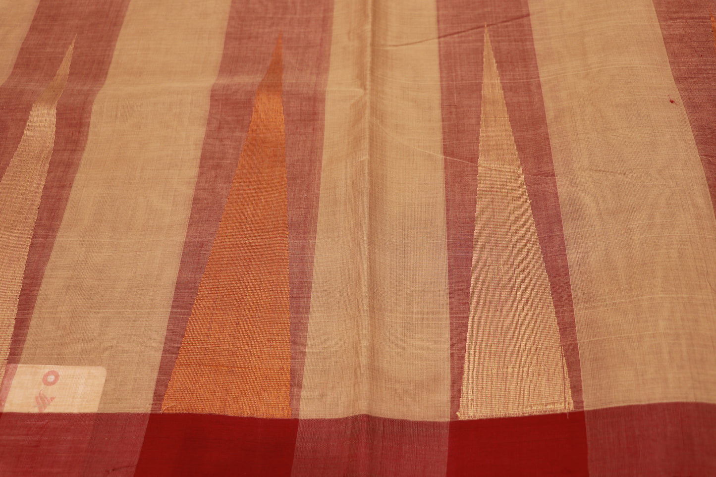 Cotton  Saree  sandel  With  Red Colour - Vaishali Silks