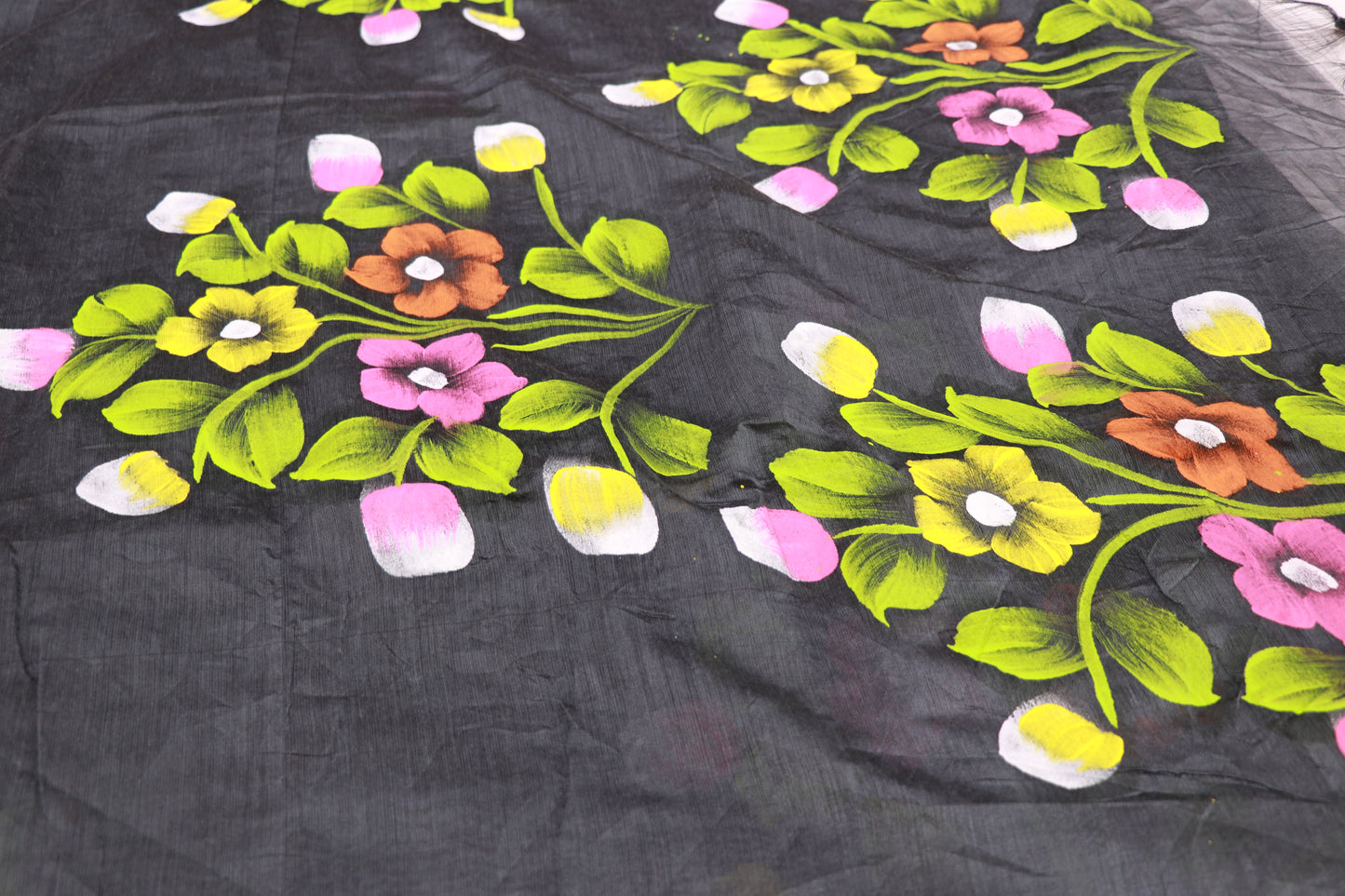 Hand  Paint Saree  Gray Colour - Vaishali Silks