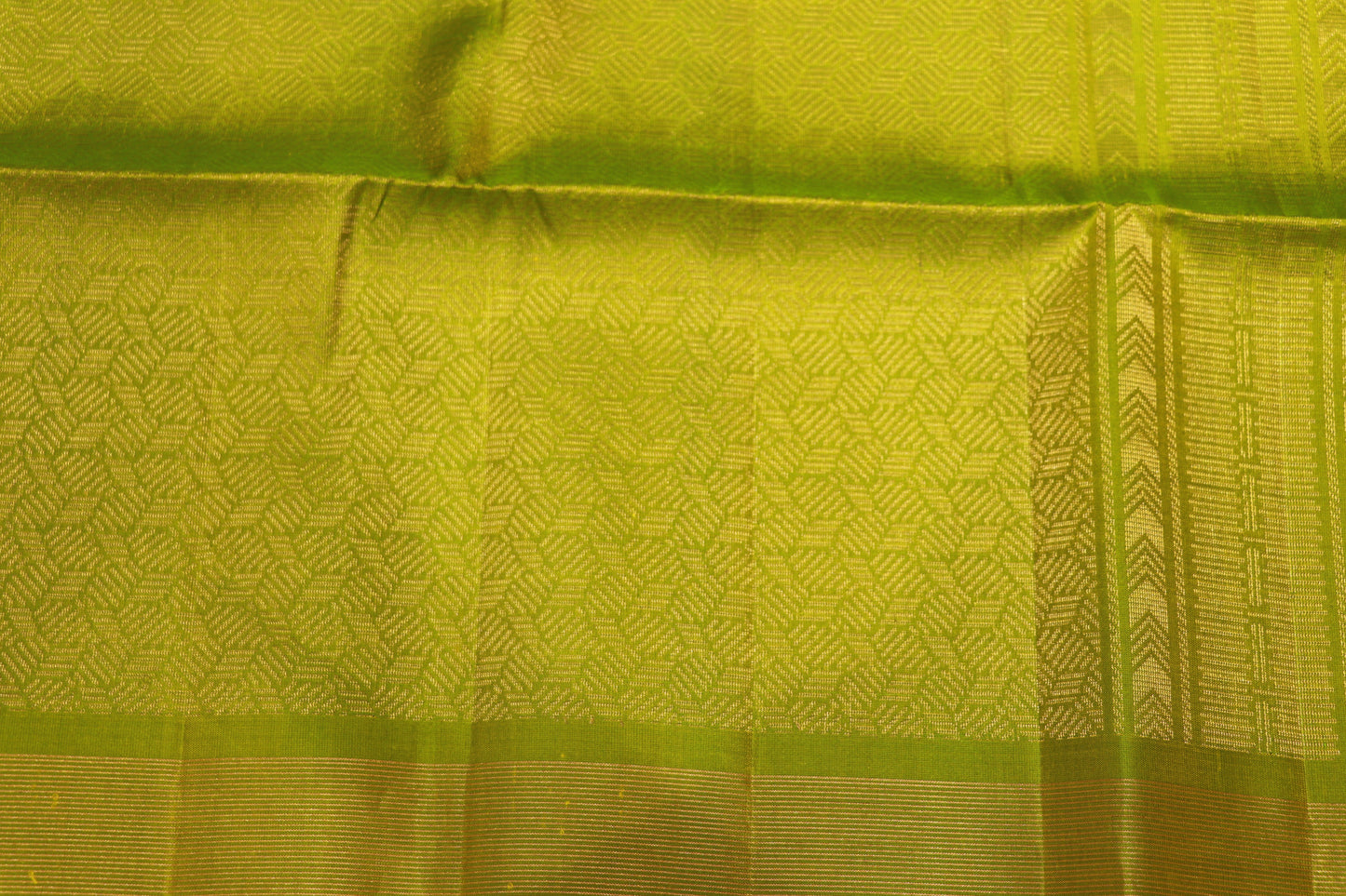 Pure  Silk Saree  Pink  With  Green Colour - Vaishali Silks