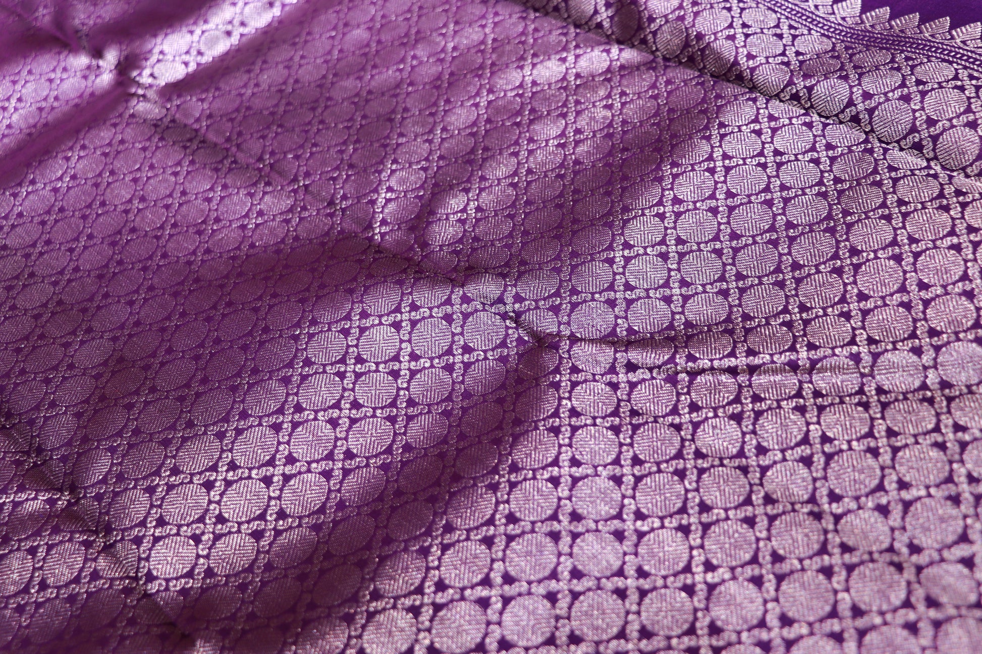 Pure Silk Saree  Cream  With  Violet  Colour - Vaishali Silks