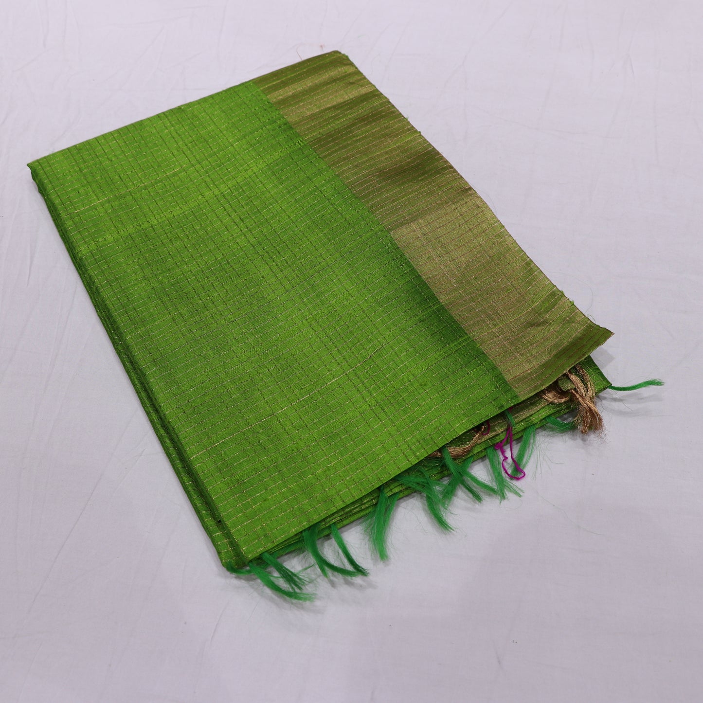 Raw Silk  Green  With  Pink  Color - Vaishali Silks