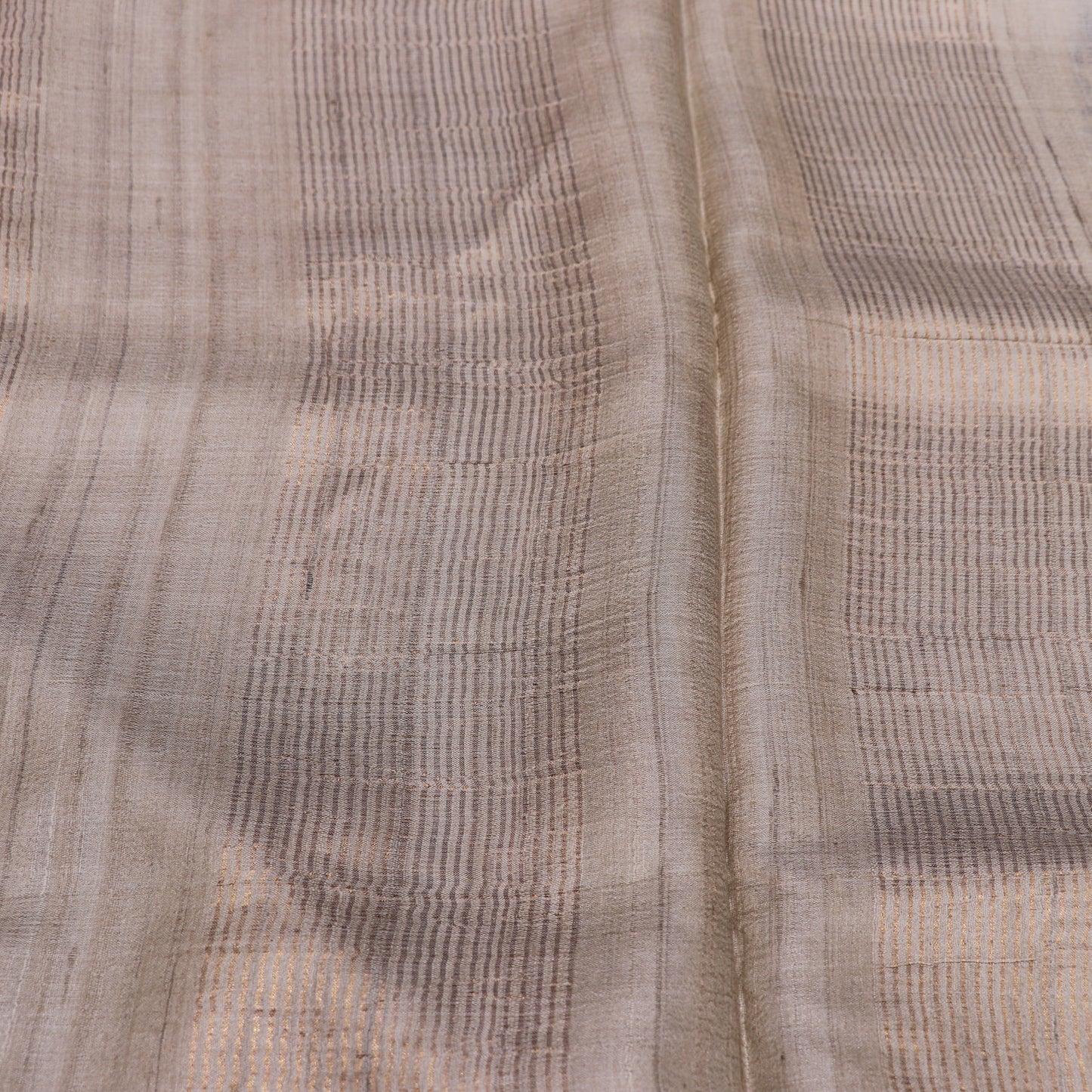 Tussar half  White KalamKari Saree - Vaishali Silks