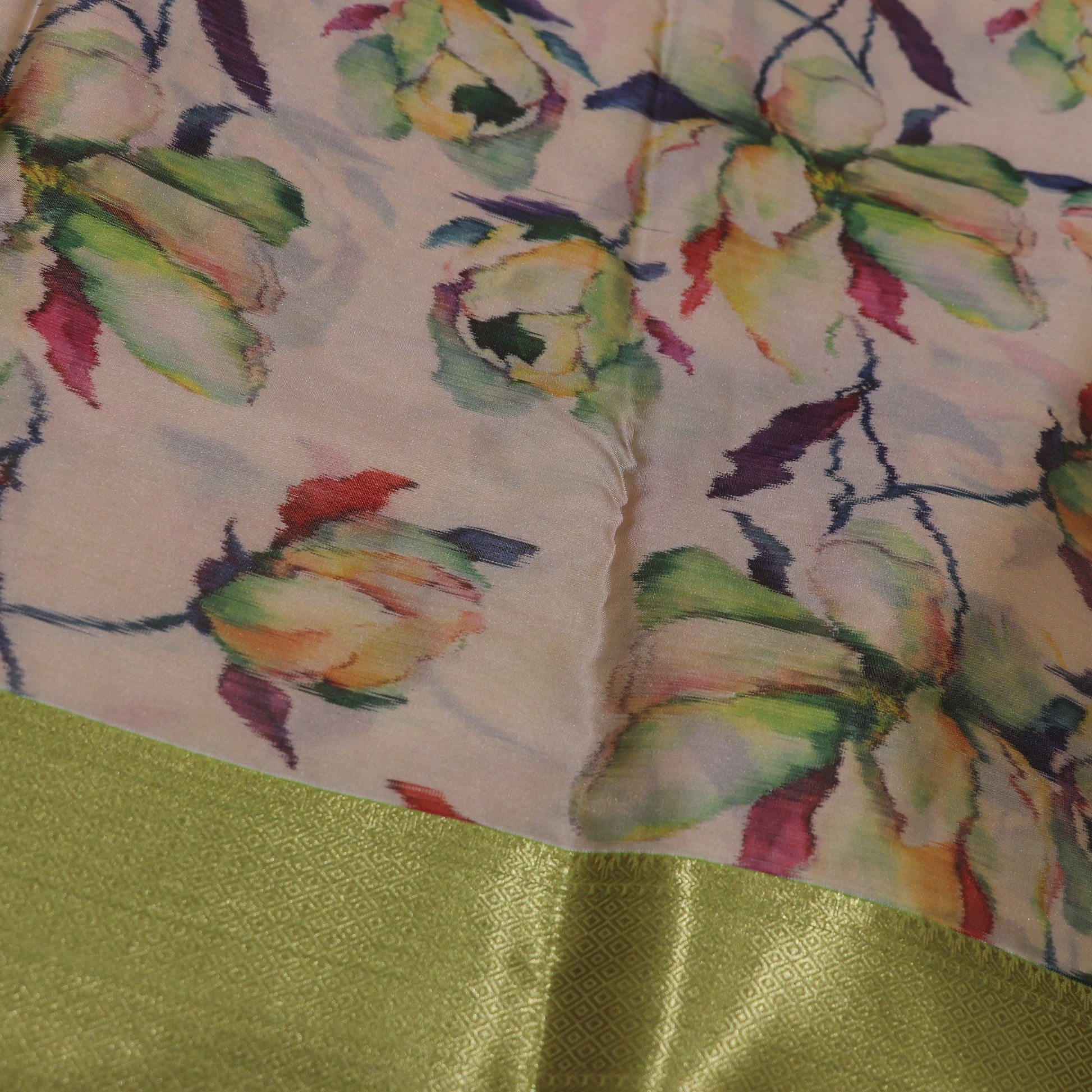 Printed  Silk Green Colour - Vaishali Silks