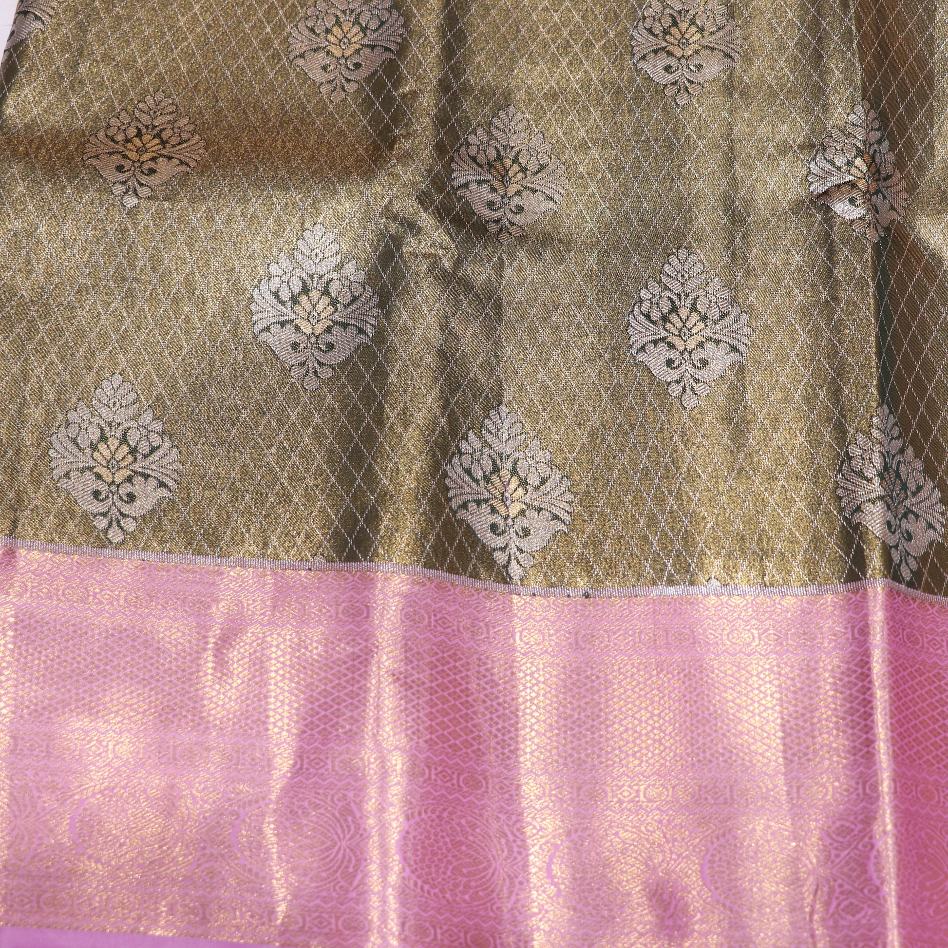 Tissue Saree  Green with  pink Colour - Vaishali Silks
